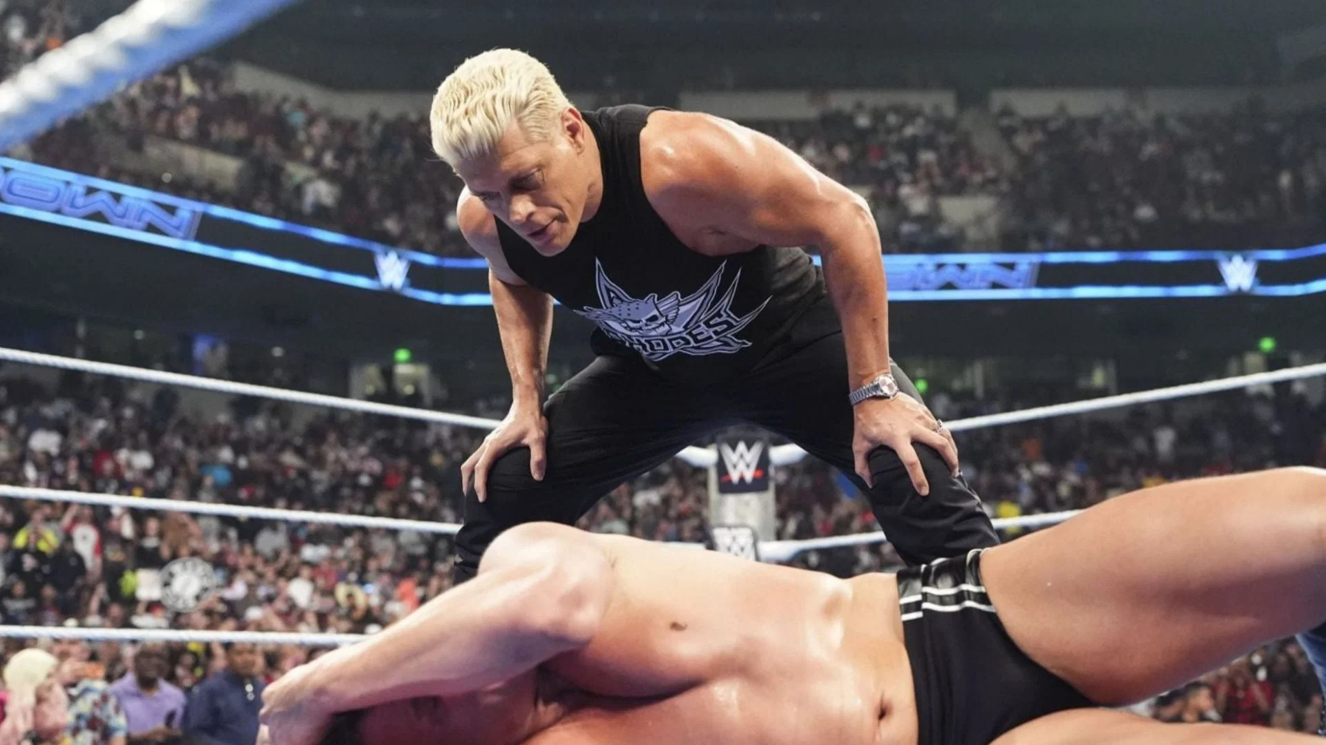 WWE SmackDown (16 Oct 2026): फैन फेवरिट सुपरस्टार हुआ चोटिल, Cody Rhodes और Randy Orton के बीच Main Event में मचा बवाल